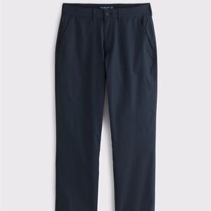 A&F Go-To Athletic Fit Pant in Deep Navy